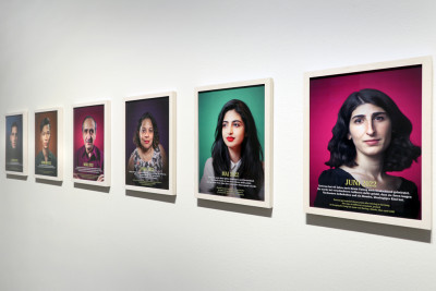 6 der 12 Portraitbilder werden gezeigt.