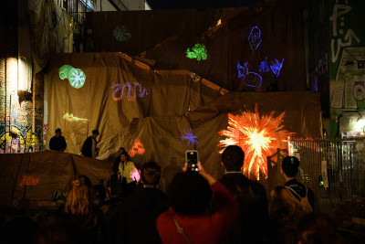 Sky-call: Eine neue Komödie für die Zukunft, Artistania e.V.