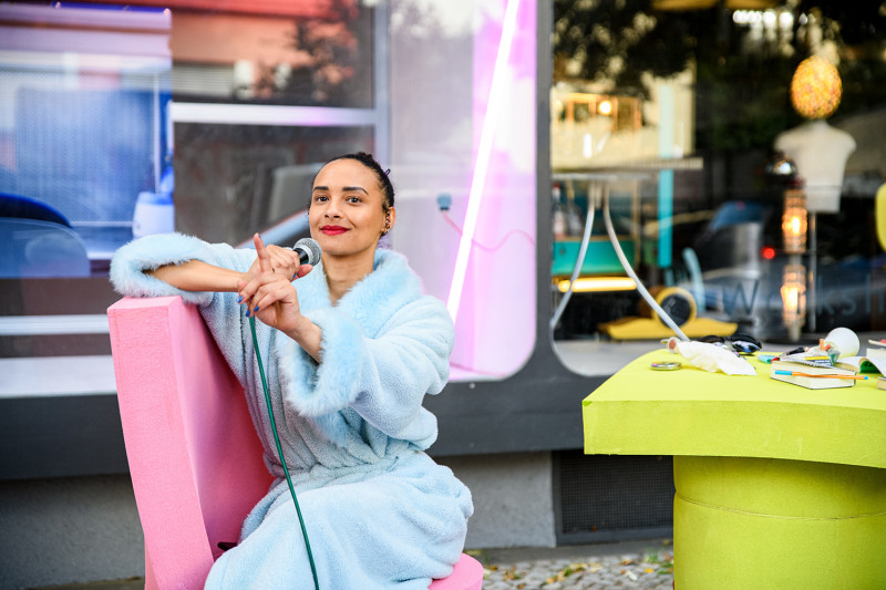 Inside-out Privacy Welcome to my bedroom!, Reka Fesus, Salber Lee Williams