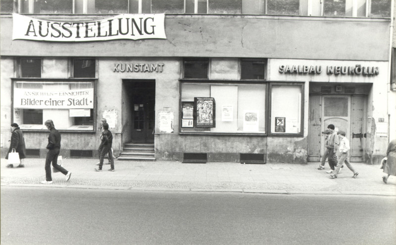 Historical photograph of the facade of Kunstamt in the 1980s